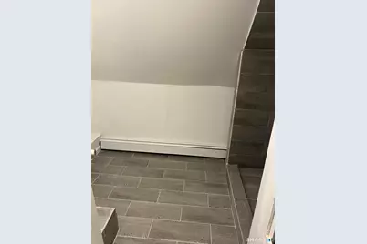 537 Hollister Avenue, Bridgeport, CT 06607 - Photo 8