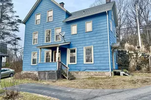 46 W Town St, Norwich, CT 06360 - Photo 2