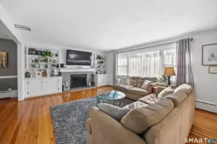 106 Far Horizon Dr, Cheshire, CT 06410 - Photo 4