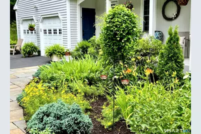 11 Bishop Drive, Woodbridge, CT 06525 - Photo 24