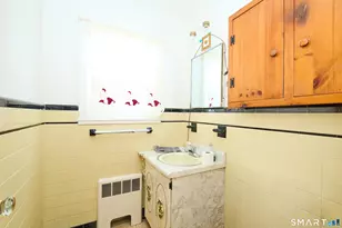 625 Clark St, Bridgeport, CT 06606 - Photo 26