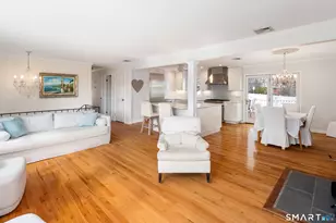 22 Auldwood Rd, Stamford, CT 06902 - Photo 4