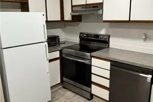 422 Emmett St, Bristol, CT 06010 - Photo 6