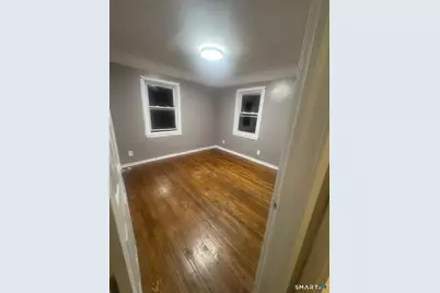 30 Wake Street, Bridgeport, CT 06610 - Photo 4