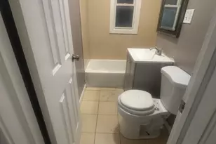 30 Wake St, Bridgeport, CT 06610 - Photo 8