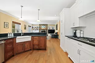 42 Topstone Rd, Redding, CT 06896 - Photo 6