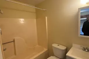 4 Warwick St, New Haven, CT 06513 - Photo 4