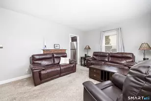 80 West St, Windsor Locks, CT 06096 - Photo 4