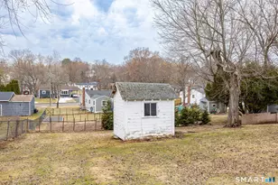 80 West St, Windsor Locks, CT 06096 - Photo 24