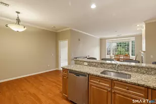 1 King Philip Dr, West Hartford, CT 06117 - Photo 4