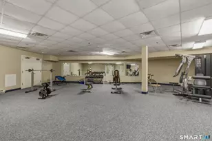 1 King Philip Dr, West Hartford, CT 06117 - Photo 32