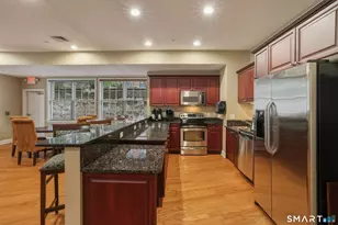 1 King Philip Dr, West Hartford, CT 06117 - Photo 30