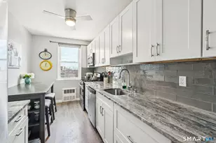 4 Putnam Hill, Greenwich, CT 06830 - Photo 6