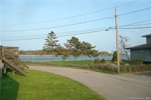 9 Skipper St, Stonington, CT 06378 - Photo 6