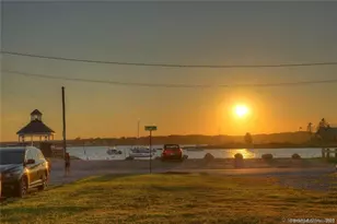 9 Skipper St, Stonington, CT 06378 - Photo 18