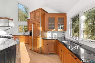 2177 Cross Hwy, Fairfield, CT 06824 - Photo 14