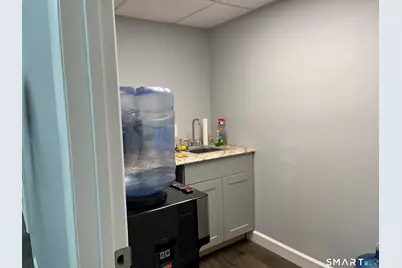 1533 New Britain Avenue, Farmington, CT 06032 - Photo 10