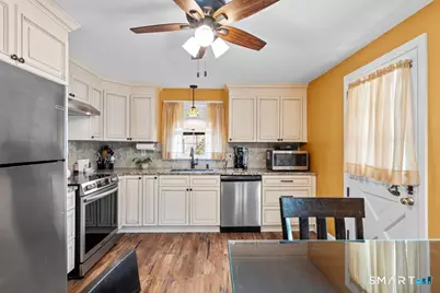 89 Baldwin Avenue, Meriden, CT 06450 - Photo 14