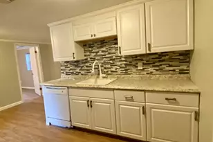 43 Rodney St, West Haven, CT 06516 - Photo 2