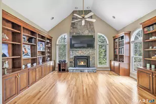 111 Stones Throw, Trumbull, CT 06611 - Photo 18