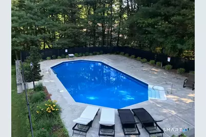 111 Stones Throw, Trumbull, CT 06611 - Photo 4