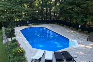 111 Stones Throw, Trumbull, CT 06611 - Photo 4