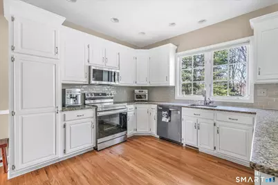 111 Stones Throw, Trumbull, CT 06611 - Photo 12