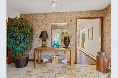 24 Grey Hollow Road, Norwalk, CT 06850 - Photo 4