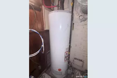 660 West Jackson Avenue, Bridgeport, CT 06604 - Photo 36