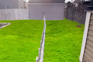 660 W Jackson Ave, Bridgeport, CT 06604 - Photo 10