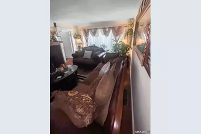 660 West Jackson Avenue, Bridgeport, CT 06604 - Photo 18