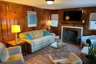 1347 Hall Blvd, Bloomfield, CT 06002 - Photo 10