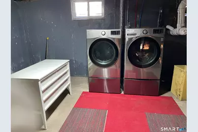 1347 Hall Boulevard, Bloomfield, CT 06002 - Photo 24