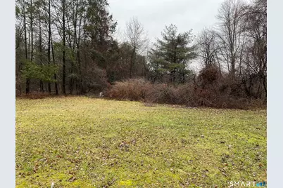 1347 Hall Boulevard, Bloomfield, CT 06002 - Photo 32