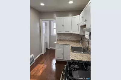 847 New Britain Avenue, Hartford, CT 06106 - Photo 4