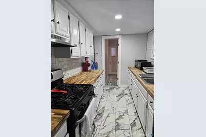 901 Baldwin Road, Woodbridge, CT 06525 - Photo 2