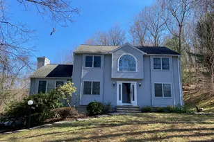 5 Elena Dr, New Milford, CT 06776 - Photo 4