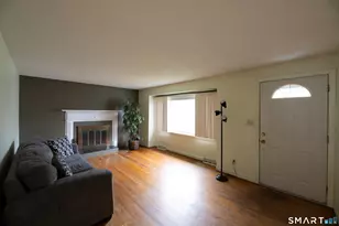 3 Mountain View Dr, Rocky Hill, CT 06067 - Photo 4