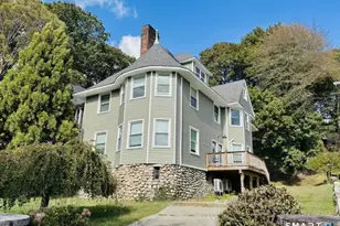 142 Broad St, Norwich, CT 06360 - Photo 1