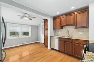 38 Keane Pl, Stratford, CT 06615 - Photo 6