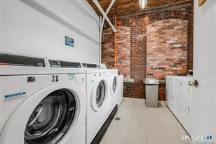 222 Williams St E, Glastonbury, CT 06033 - Photo 10