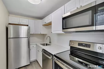 117 Shadow Lane #APT A1, West Hartford, CT 06110 - Photo 6