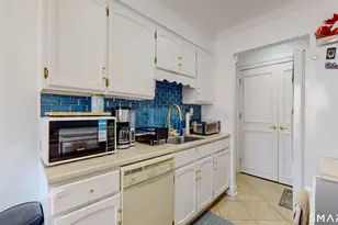 333 Vincellette St, Bridgeport, CT 06606 - Photo 8