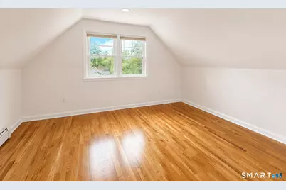 46 Myron Avenue, Bridgeport, CT 06606 - Photo 8