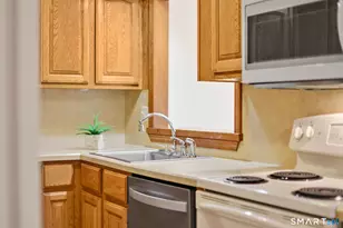 15 Johnson Rd, Wallingford, CT 06492 - Photo 10