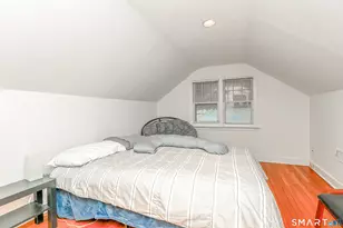 74 Hollywood Ave, Bridgeport, CT 06606 - Photo 24