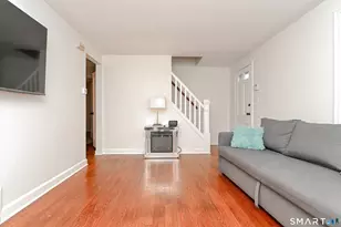 74 Hollywood Ave, Bridgeport, CT 06606 - Photo 4