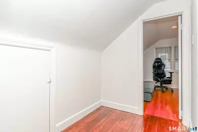 74 Hollywood Avenue, Bridgeport, CT 06606 - Photo 26