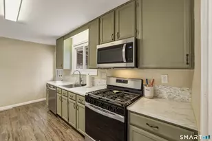 83 Parkview Dr, Southington, CT 06479 - Photo 10