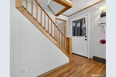 111 Whipple Avenue, Norwich, CT 06360 - Photo 8